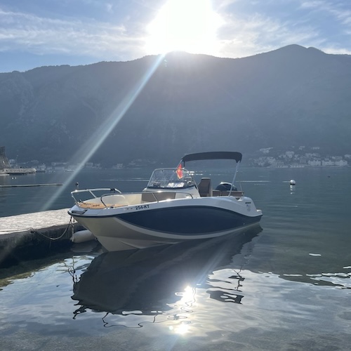 Cone Boat Tours speedboat — Boat 1
